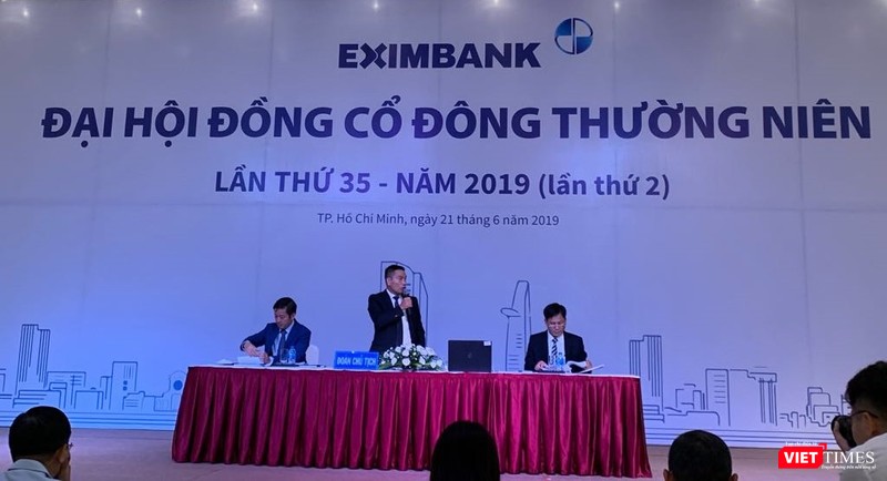 Ông Cao Xuân Ninh đang chủ tọa phiên ĐHĐCĐ Eximbank hôm 21/6/2019. Ông Cao Xuân Ninh đang chủ tọa phiên ĐHĐCĐ Eximbank hôm 21/6/2019.