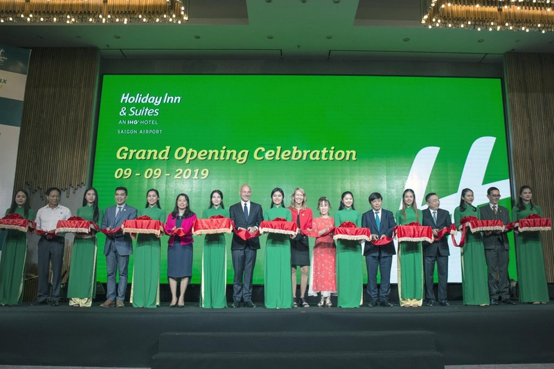 Holiday Inn & Suites Saigon Airport chính thức được khai trương vào sáng 9/9/2019.