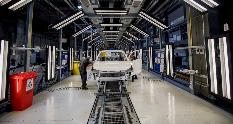 Vingroup chính thức công bố số xe Vinfast đã bán: 17.000 ô tô và 50.000 xe máy điện