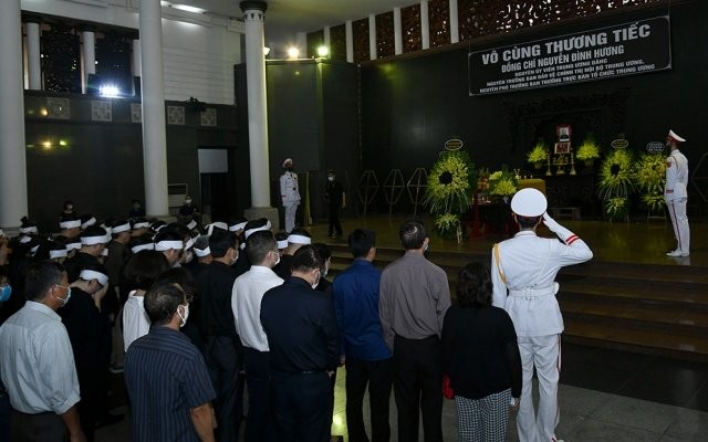 Cử hành trọng thể lễ tang đồng chí Nguyễn Đình Hương ảnh 10 Cử hành trọng thể lễ tang đồng chí Nguyễn Đình Hương ảnh 10