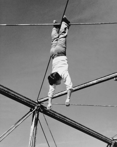 Cảnh quay trong phim "Đấu trường sát thủ" không có bất kỳ sợi dây bảo hiểm nào.