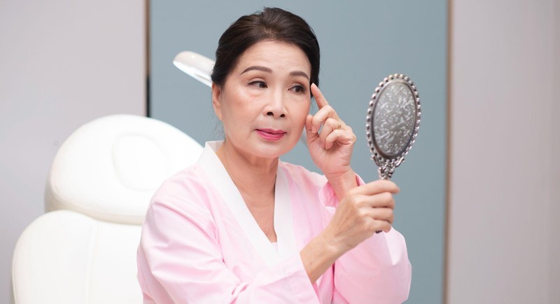 Nghệ sĩ Kim Xuân lo lắng vì ngoại hình lộ rõ dấu hiệu tuổi tác Nghệ sĩ Kim Xuân lo lắng vì ngoại hình lộ rõ dấu hiệu tuổi tác