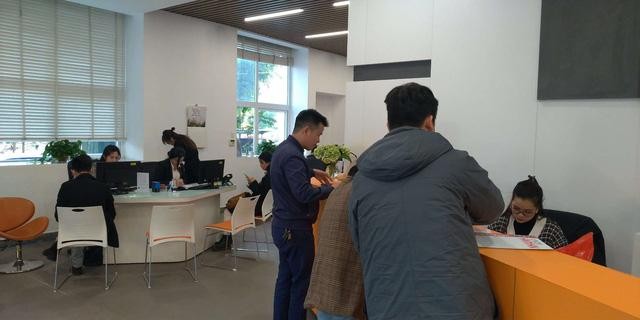 Nhà đầu tư mở tài khoản tại VNDIRECT