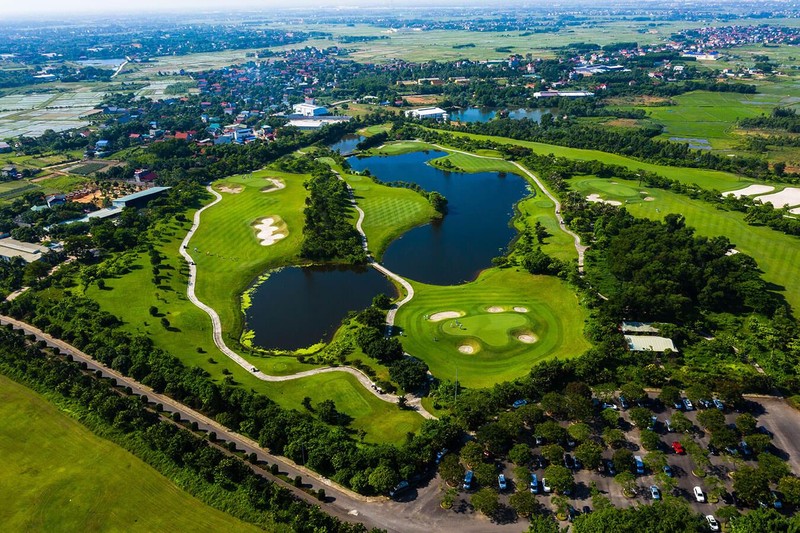 Sân Golf Minh Trí - Hanoi Golf Club (Nguồn: Vietracimex) Sân Golf Minh Trí - Hanoi Golf Club (Nguồn: Vietracimex)