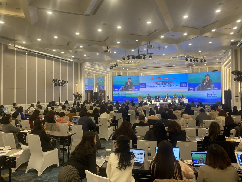 Toàn cảnh diễn đàn &quot;Kịch bản Kinh tế Việt Nam: Tối ưu nguồn lực, vượt qua thách thức&quot;