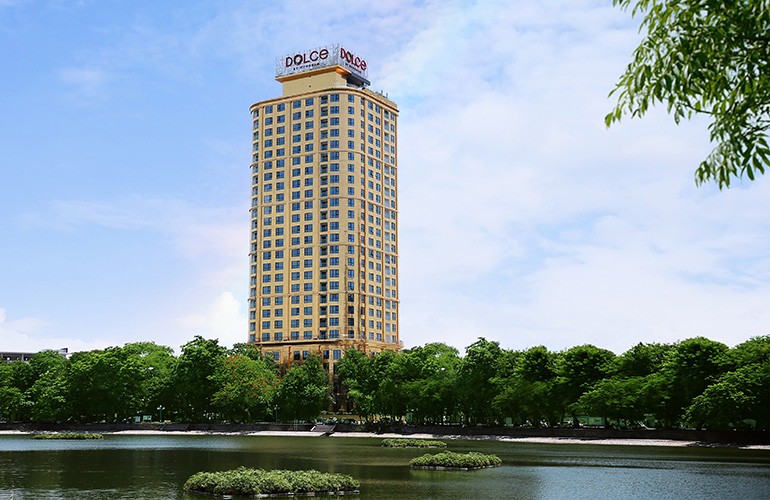 Khách sạn Dolce by Wyndham Hanoi Golden Lake bên hồ Giảng Võ, Ba Đình, Hà Nội Khách sạn Dolce by Wyndham Hanoi Golden Lake bên hồ Giảng Võ, Ba Đình, Hà Nội
