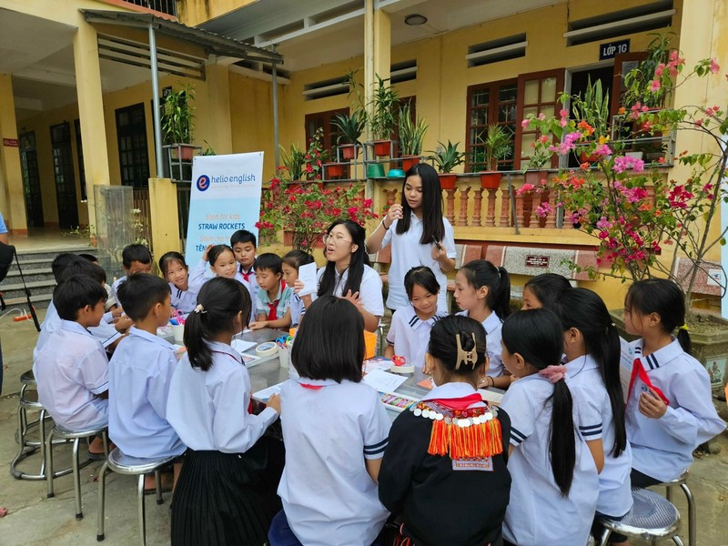 Học sinh tham gia hoạt động trải nghiệm hpg 5.jpg