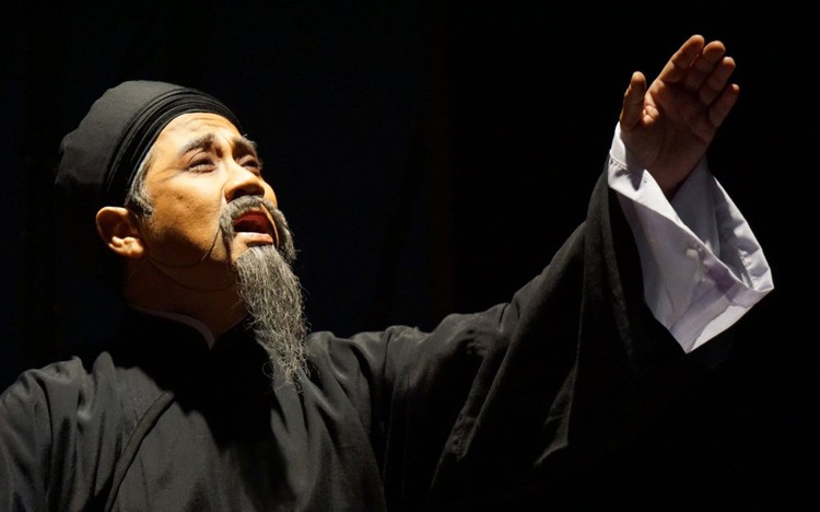 Nghệ sĩ Thành Lộc trong vở "Tiên Nga" Nghệ sĩ Thành Lộc trong vở "Tiên Nga"