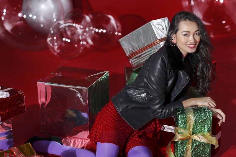 Chân dài Quỳnh Anh