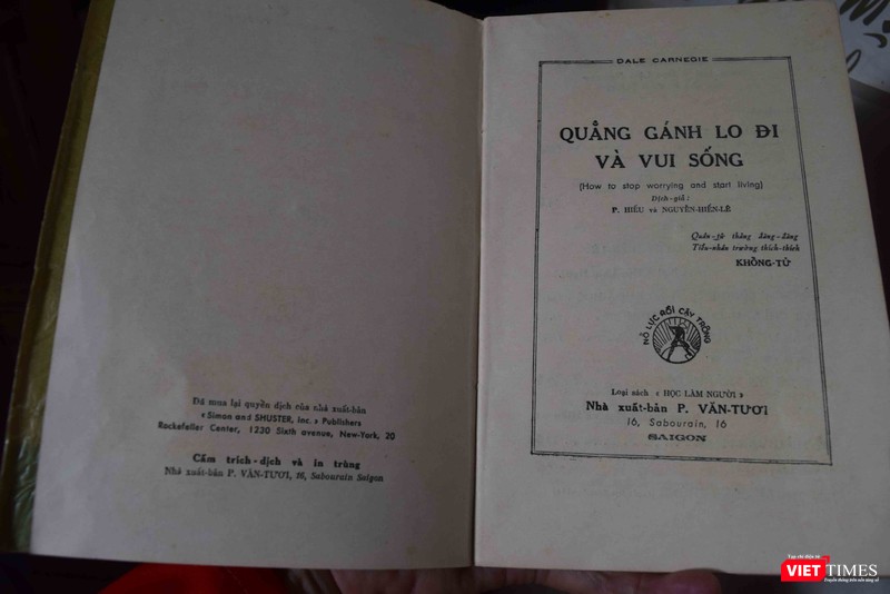 "Quẳng gánh lo đi và vui sống" (NXB Phạm Văn Tươi) "Quẳng gánh lo đi và vui sống" (NXB Phạm Văn Tươi)