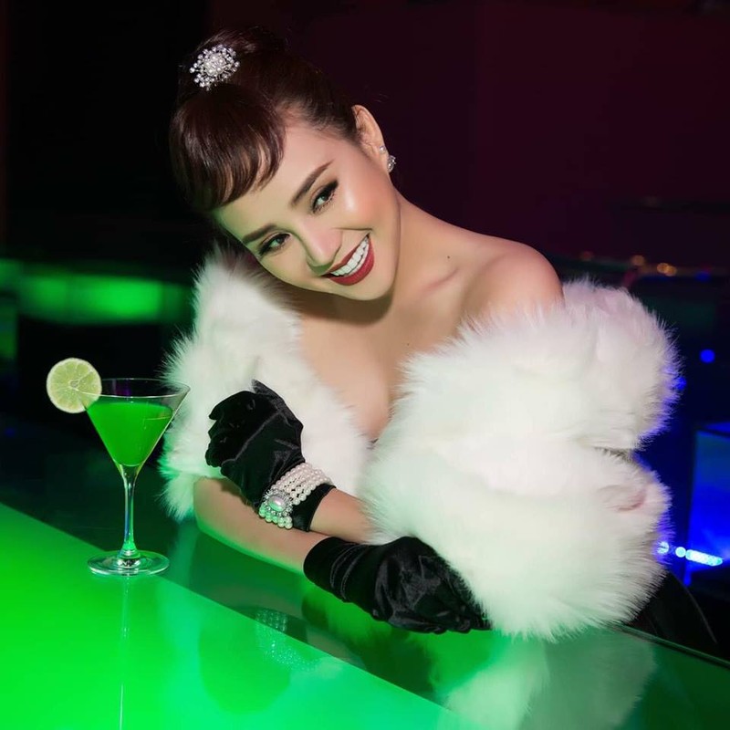 "Giỏi thật phải tự mình làm hit" - Vy Oanh khẳng định