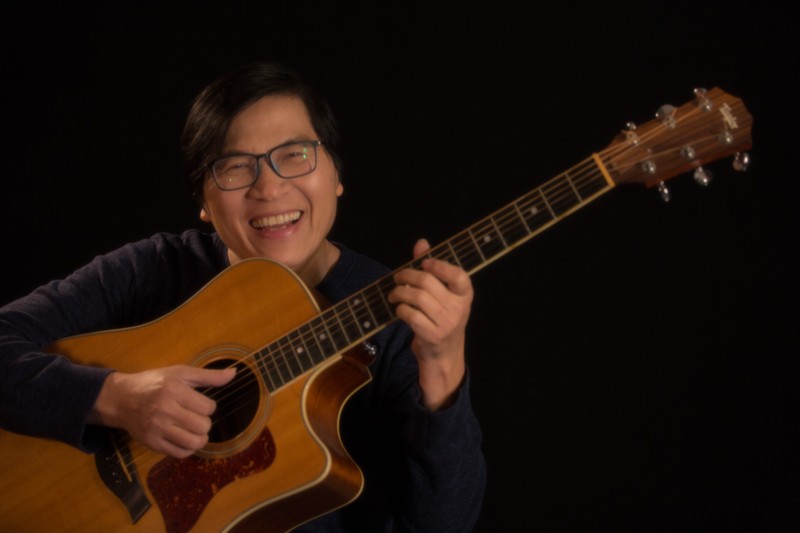 Nhạc sĩ Ngọc Lễ mặc dù định cư ở Mỹ nhưng dành nhiều tâm huyết và trăn trở với tiếng Việt Nhạc sĩ Ngọc Lễ mặc dù định cư ở Mỹ nhưng dành nhiều tâm huyết và trăn trở với tiếng Việt