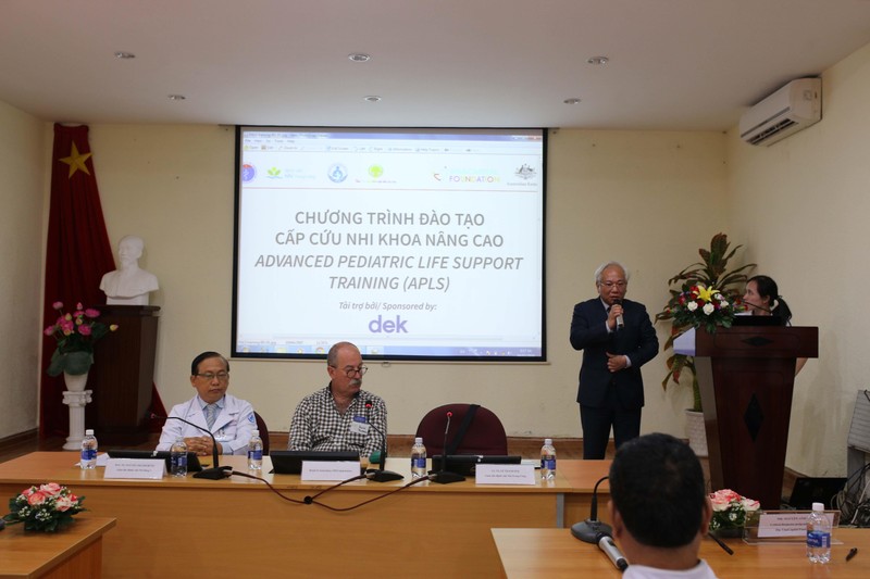 GS.TS Lê Thanh Hải, Giám đốc Bệnh Viện Nhi Trung Ương phát biểu khai giảng khóa tập huấn GS.TS Lê Thanh Hải, Giám đốc Bệnh Viện Nhi Trung Ương phát biểu khai giảng khóa tập huấn