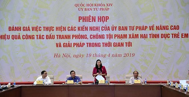 Chủ nhiệm Ủy ban Tư pháp, bà Lê Thị Nga chủ trì phiên họp này - Ảnh: Lâm Hiển Chủ nhiệm Ủy ban Tư pháp, bà Lê Thị Nga chủ trì phiên họp này - Ảnh: Lâm Hiển