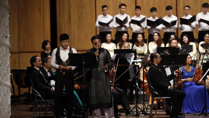 Ca sĩ Vũ Minh Trí vai Thầy đồ Cóc