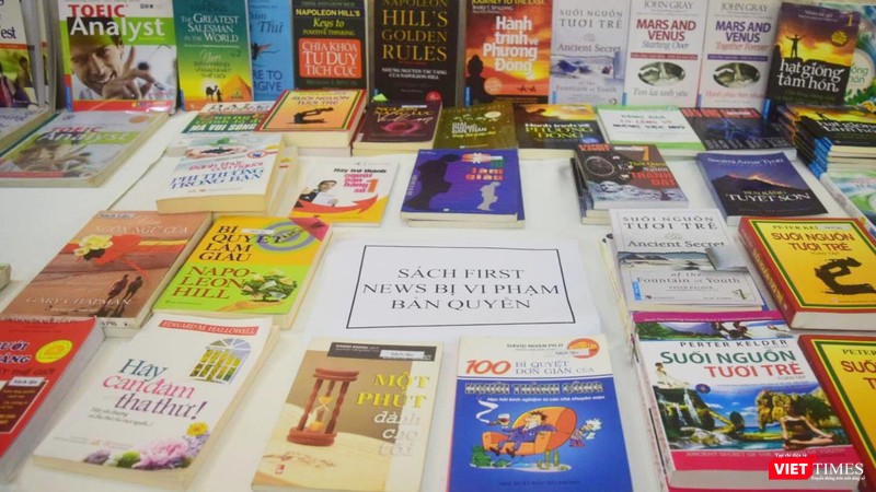 First News công bố các ấn bản sách giả, sách lậu