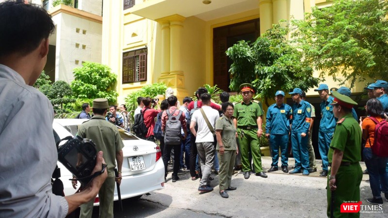 Phiên tòa đã huy động một lực lượng lớn công an và dân phòng quận 4