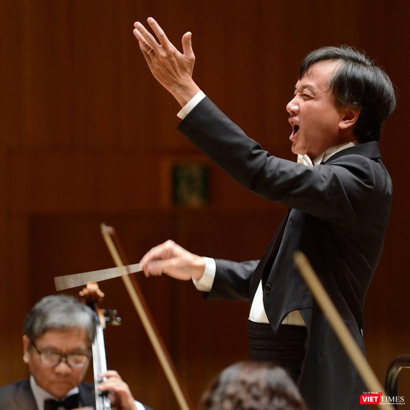 Nhạc trưởng Trần Vương Thạch sẽ chỉ huy đêm diễn Nhạc trưởng Trần Vương Thạch sẽ chỉ huy đêm diễn