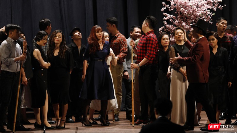 Cảnh trong vở nhạc kịch "Yesterday's Memory" trình diễn tối 17/8