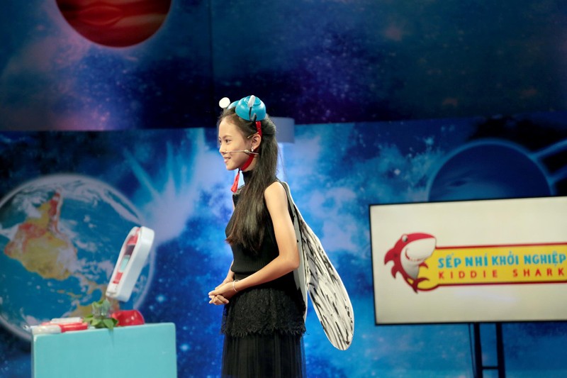 Quỳnh Hương thuyết trình say sưa về loài ruồi lính đen