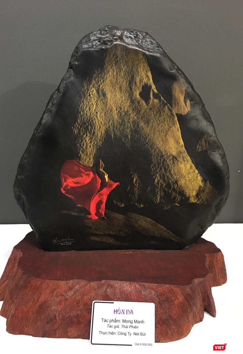 "Mong manh" có giá 9 triệu đồng