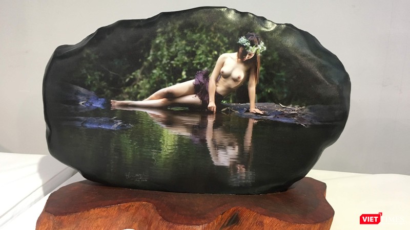 Tuy nhiên, người thưởng lãm có sẵn sàng mua hay không thì còn phải chờ xem kết quả cuối triển lãm