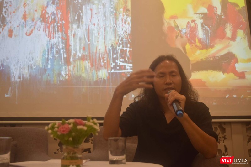 Nghệ sĩ Ngô Lực say sưa nói về những dự án