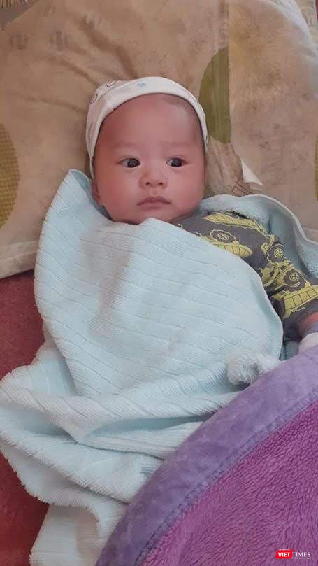 “Thành quả sau 3 năm chờ đợi mong mỏi chạy chữa và làm thụ tinh trong ống nghiệm hai lần thất bại” – Một người mẹ trẻ khoe hình em bé hơn 3 tháng tuổi, kèm theo lời chúc các mẹ khác sớm có tin vui. “Thành quả sau 3 năm chờ đợi mong mỏi chạy chữa và làm thụ tinh trong ống nghiệm hai lần thất bại” – Một người mẹ trẻ khoe hình em bé mới sinh được hơn 3 tháng tuổi, kèm theo lời chúc các mẹ  khác sớm có tin vui.