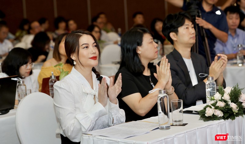 Nữ diễn viên - nhà sản xuất Trương Ngọc Ánh - ủy viên Ban Giám khảo phim Truyện Nữ diễn viên - nhà sản xuất Trương Ngọc Ánh - ủy viên Ban Giám khảo phim Truyện