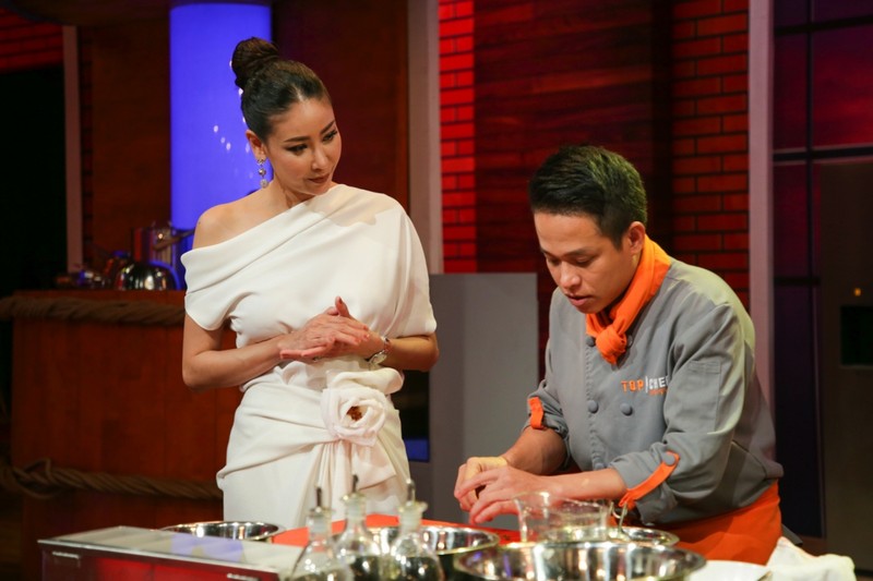 Chứng kiến Top 6 Chef thực hành món ăn với yến Chứng kiến Top 6 Chef thực hành món ăn với yến