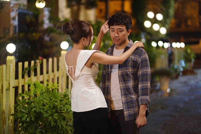 Diễn viên Ninh Dương Lan Ngọc và Trấn Thành được khen ngợi diễn xuất "Cua lại vợ bầu" Diễn viên Ninh Dương Lan Ngọc và Trấn Thành được khen ngợi diễn xuất