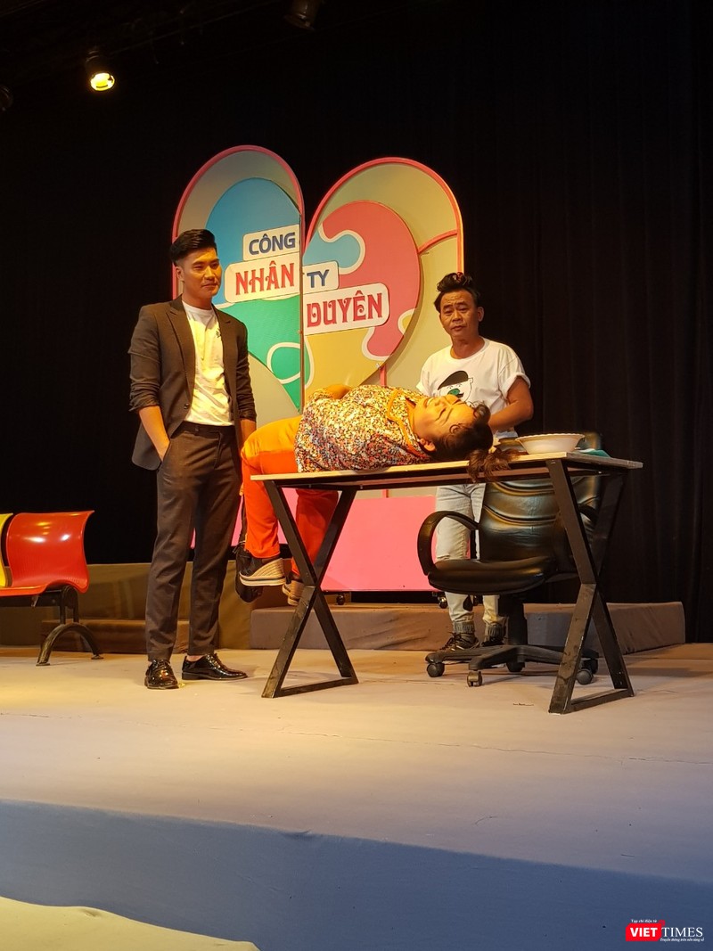 Công ty môi giới nhân duyên "cười ra nước mắt" trong kịch Tết "Giao kèo sống thật" Công ty môi giới nhân duyên