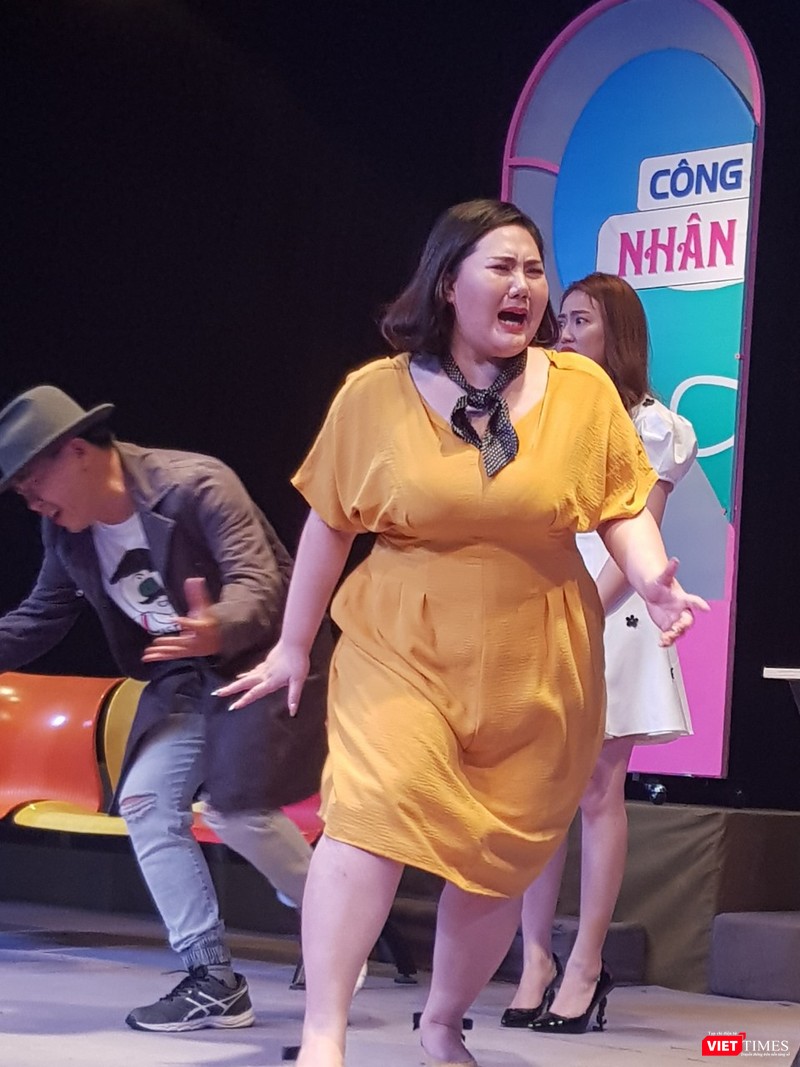 Diễn viên Minh Thảo của phim "Tháng năm rực rỡ" vào vai cô tiểu thư nhà giàu trót có bầu ngoài ý muốn Diễn viên Minh Thảo của phim "Tháng năm rực rỡ" vào vai cô tiểu thư nhà giàu trót có bầu ngoài ý muốn