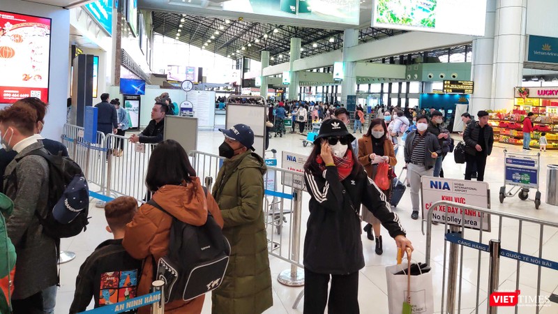 Quá cảnh tại sân bay Vũ Hán là nguyên nhân nhiễm virus Corona của Việt kiều Mỹ Tạ Kiến H 