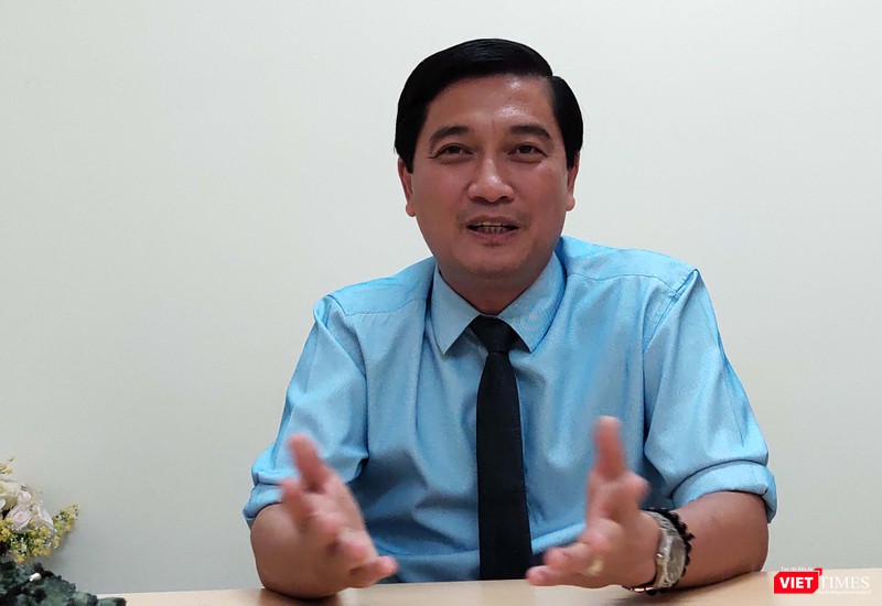 Bác sĩ Âu Thanh Tùng phân tích về thứ tự ưu tiên cho các cấp học