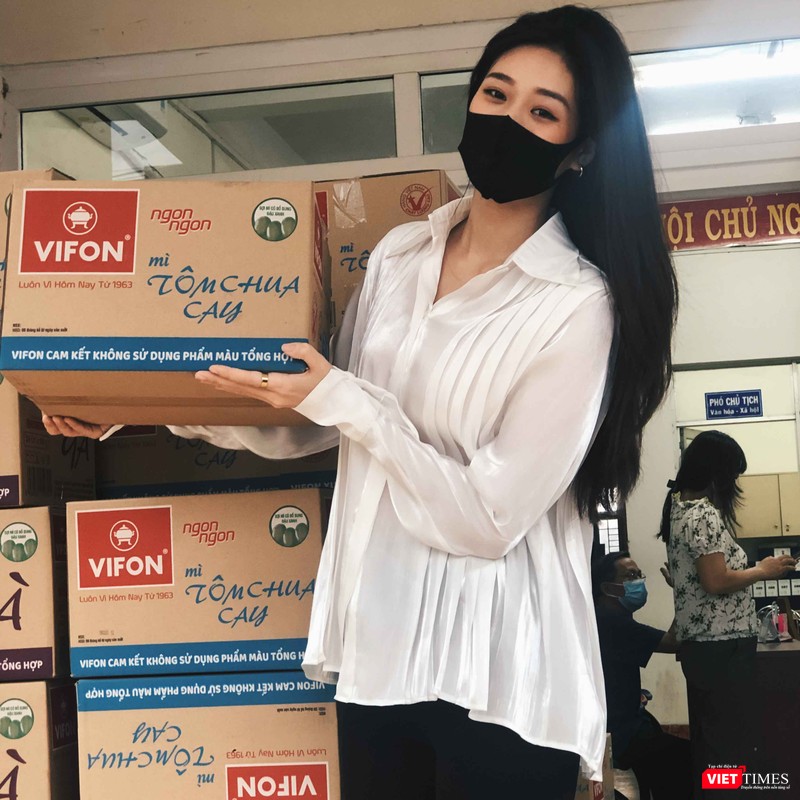 Khánh Vân mong được giúp đỡ người nghèo vượt qua đại dịch Khánh Vân mong được giúp đỡ người nghèo vượt qua đại dịch
