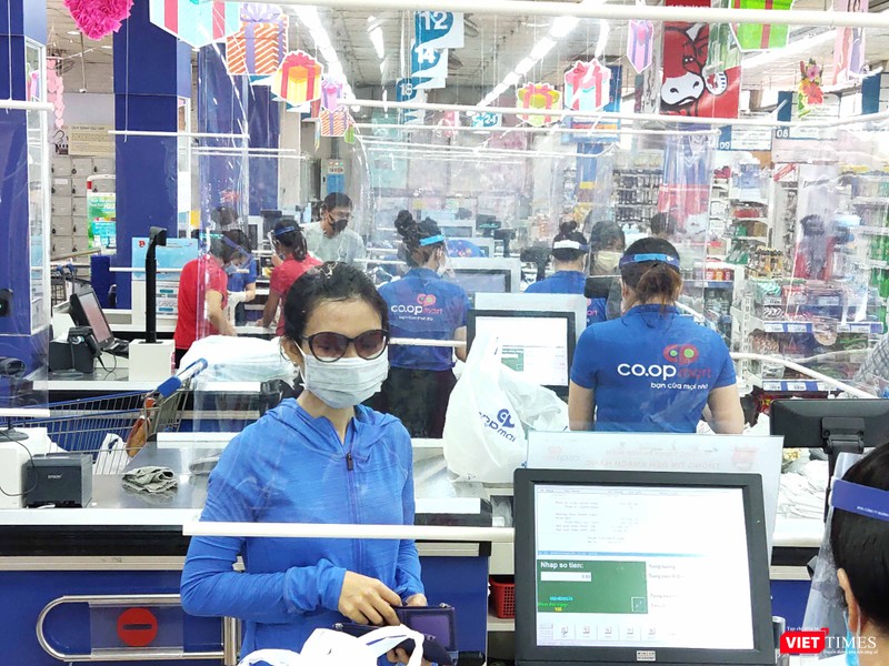 Các phương tiện truyền thông trên hệ thống loa liên tục nhắc nhở 