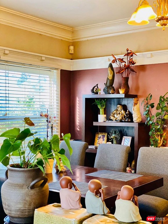 Không gian trong nhà riêng của nghệ sĩ Thúy Nga Không gian trong nhà Thúy Nga