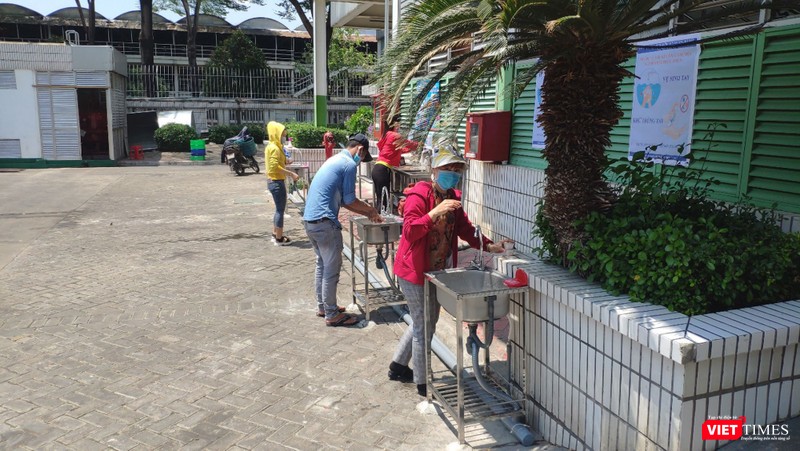 Các khu vực rửa tay sát khuẩn cho công nhân Các khu vực rửa tay sát khuẩn cho công nhân