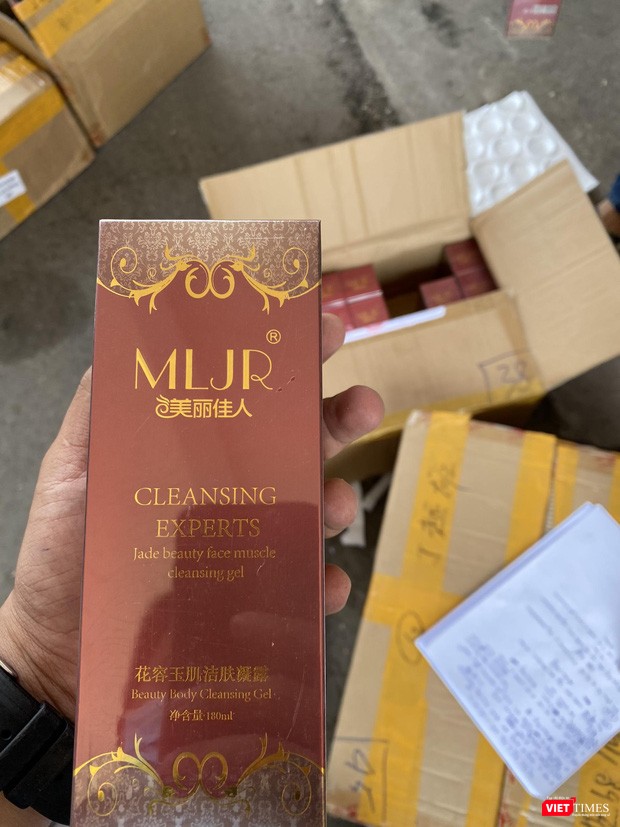 Tang vật bị thu giữ tại kho hàng (Ảnh: CSĐT) 