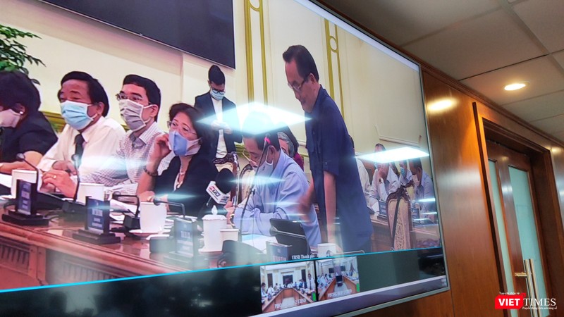 Nhiều chuyên gia kinh tế được mời dự tọa đàm sáng 5/5 tìm giải pháp (Ảnh: HB) Nhiều chuyên gia kinh tế được mời dự tọa đàm sáng 5/5 tìm giải pháp (Ảnh: HB)