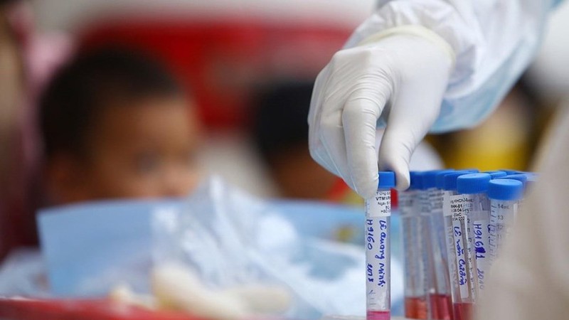 Xét nghiệm virus Corona tại Trung tâm Kiểm soát Bệnh tật thành phố Hà Nội (Ảnh: TTXVN) Xét nghiệm virus Corona tại Trung tâm Kiểm soát Bệnh tật thành phố Hà Nội (Ảnh: TTXVN)