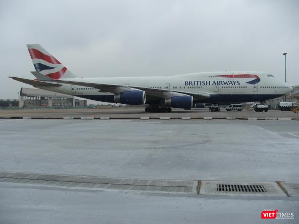 Hệ cống thu nước kiểu khe hẹp HAURATON đã thi công tại sân bay Heathrow, Anh Hệ cống kiểu thu nước Khe hẹp HAURATON đã thi công tại sân bay Heathrow, Anh