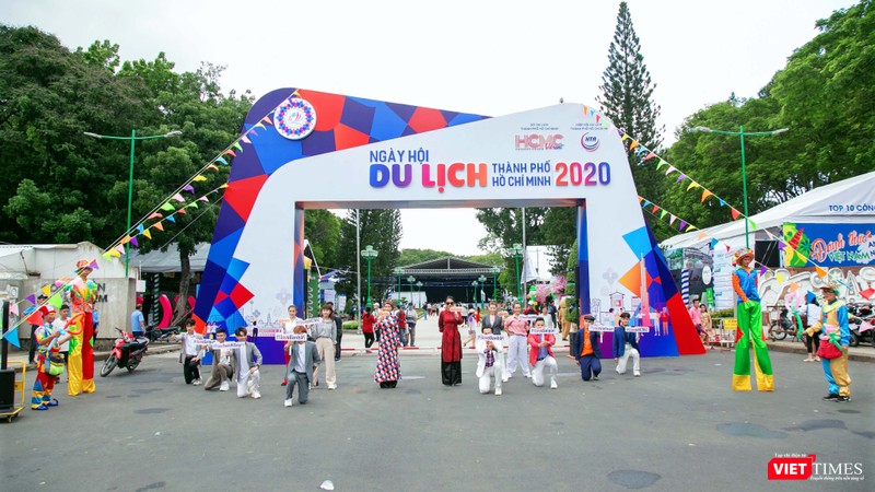 Ngành du lịch tổ chức các hoạt động nhằm kích cầu du lịch nhưng hết sức thận trọng với mọi nguy cơ lây lan dịch bệnh trong cộng đồng (Ảnh: Phương Thảo) Ngành du lịch tổ chức các hoạt động nhằm kích cầu du lịch nhưng hết sức thận trọng với mọi nguy cơ lây lan dịch bệnh trong cộng đồng (Ảnh: Phương Thảo)