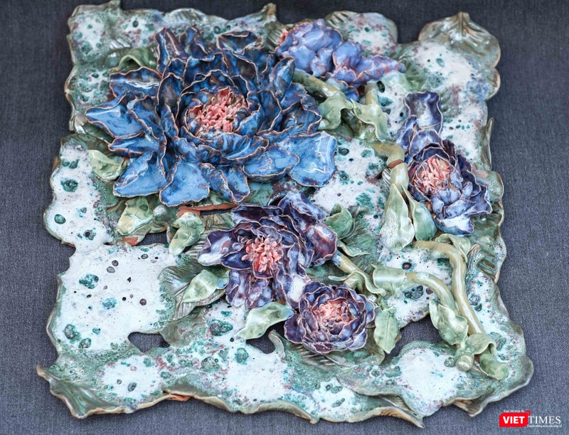 Tác phẩm tranh gốm Hoa Mẫu đơn Tác phẩm tranh gốm Hoa Mẫu đơn