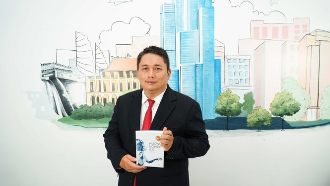 Thạc sĩ Vũ Tuấn Anh (đồng tác giả "Hướng nghiệp 4.0" là một trong những người không "ngại" nói thẳng (Ảnh: NVCC) Thạc sĩ Vũ Tuấn Anh là một trong những người không