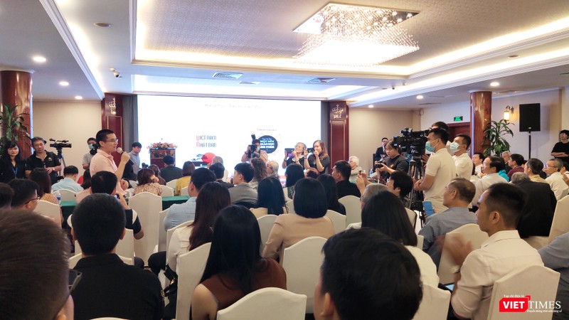 Cái tên Nguyễn Quốc Vương được chú ý trong những tác giả viết và dịch sách giáo dục 