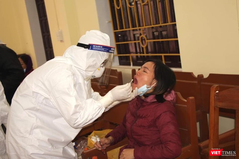 Dù công việc rất vất vả và căng thẳng nhưng đây là nhiệm vụ thiêng liêng Dù công việc rất vất vả và căng thẳng nhưng đây là nhiệm vụ thiêng liêng