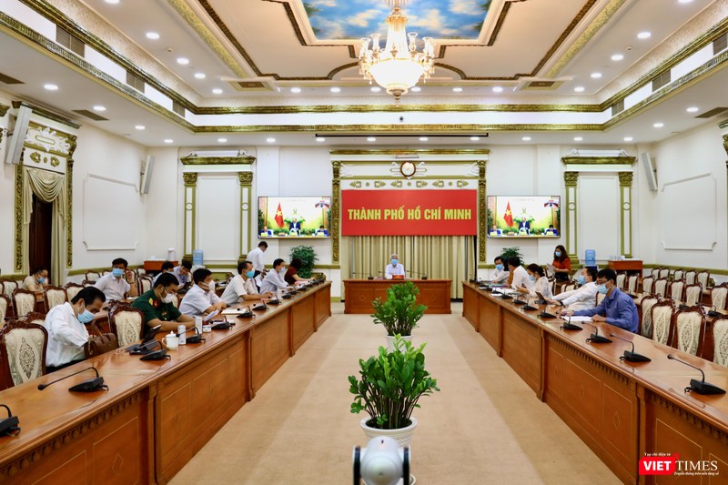 Điểm cầu TP.HCM tham gia cuộc họp sáng 2/2 (Ảnh: Huyền Mai)