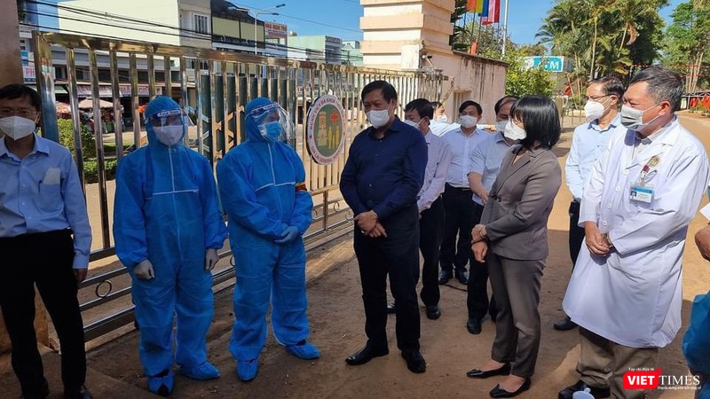 Đoàn kiểm tra đã đến kiểm tra các chốt kiểm dịch Đoàn kiểm tra đã đến kiểm tra các chốt kiểm dịch